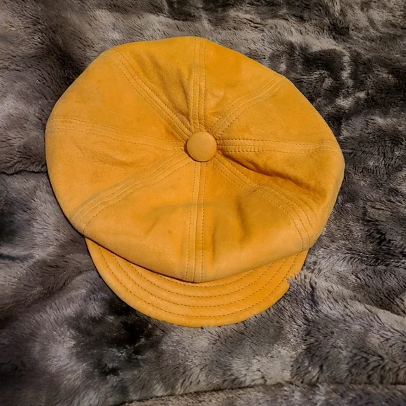 Wilsons leather vintage suede floppy hat 0S Wilsons Leather | Accessories | Wilsons Leather Vintage  main image 3